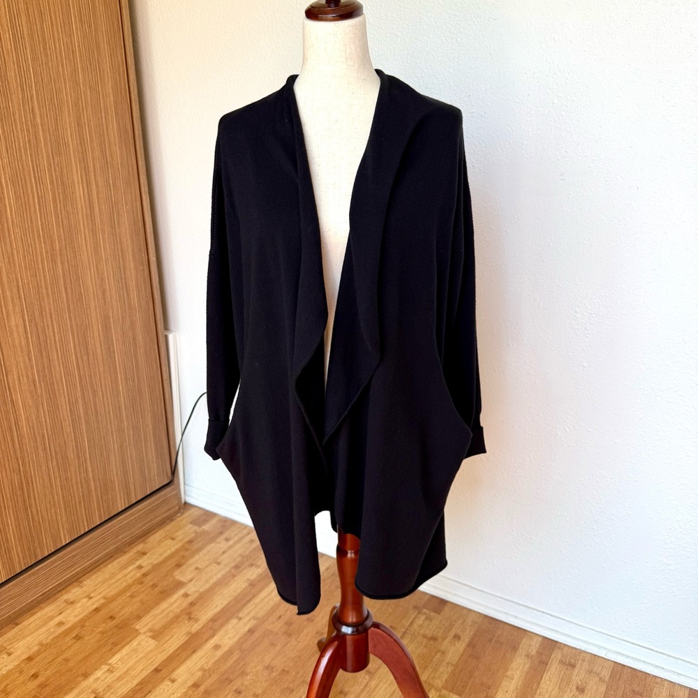 Black Draped Open Front Wrap Cardigan Size Small Made in Italy 🇮🇹